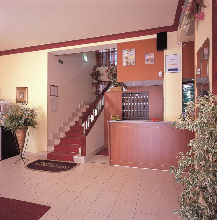 Hotel Astoria Lido Sirmione Exterior photo